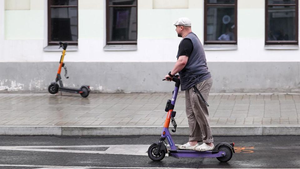    :        2025 