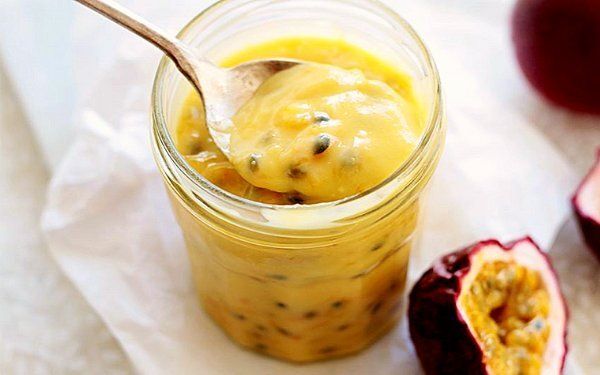 Летний десерт с маракуйей: быстро и без хлопот