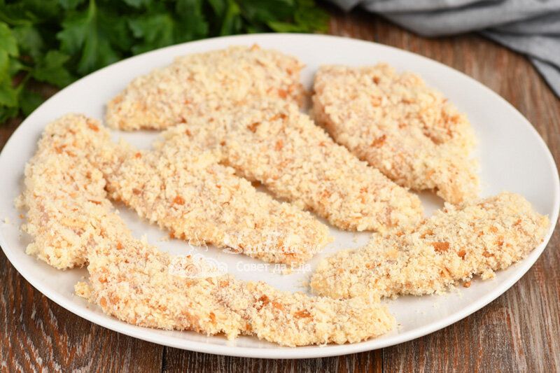 Секрет хрустящей корочки: как простая хлебная панировка делает ваши блюда особенными