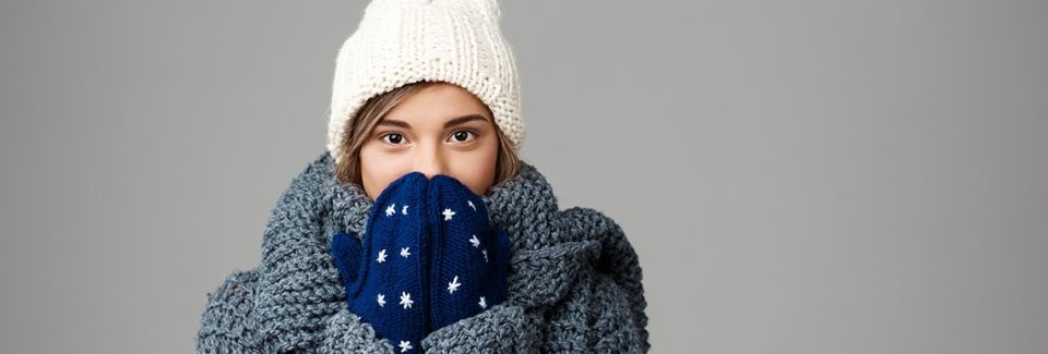 Часто чувствуете холод? Возможно, вам не хватает этих витаминов