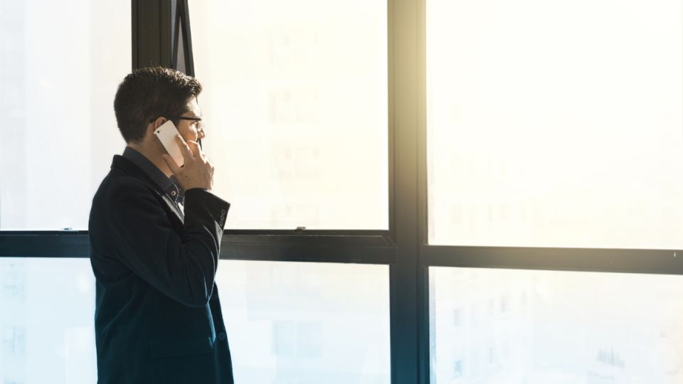 Налоговые мошенники пугают граждан: как распознать обман и защитить свои сбережения