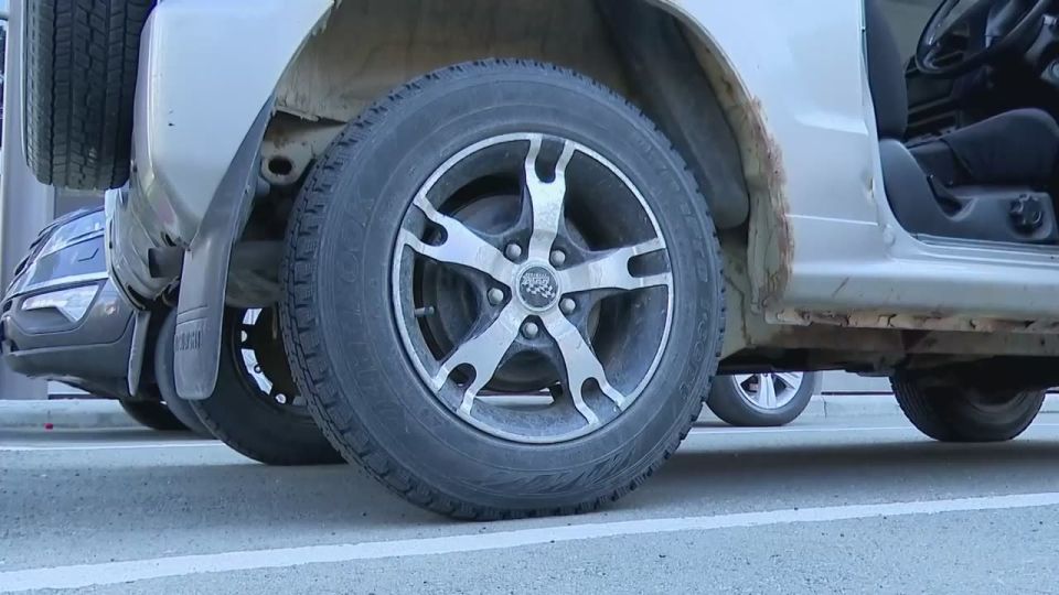     !   ,    17 ,    Mitsubishi Pajero Mini   
