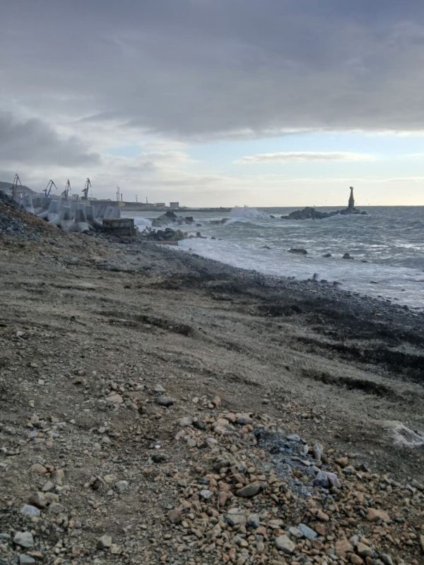 Из акватории Холмска удалили китайское судно Xing Yuan Из акватории Холмска удалили китайское судно Xing Yuan