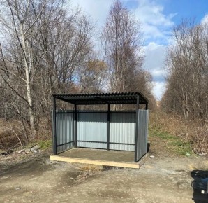 В туристических местах Смирныховского района обустроили новые площадки для отходов