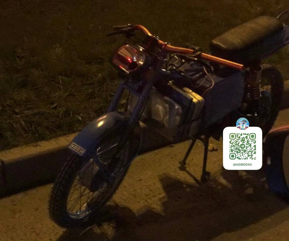 в областном центре. 25 октября 2025 года в 19 часов 40 минут, в районе дома 329 улицы Ленина города Южно-Сахалинска произошло дорожно-транспортное происшествие в областном центре. 25 октября 2025 года в 19 часов 40 минут, в районе дома 329 улицы Ленина города Южно-Сахалинска произошло дорожно-транспортное происшествие