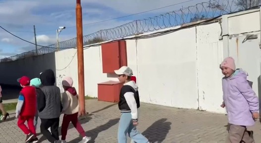 МИР ГЛАЗАМИ РЕБЁНКА. Доброе воскресное утро, дорогие друзья! Пусть этот день наполнится для вас солнечным светом, спокойствием и радостью