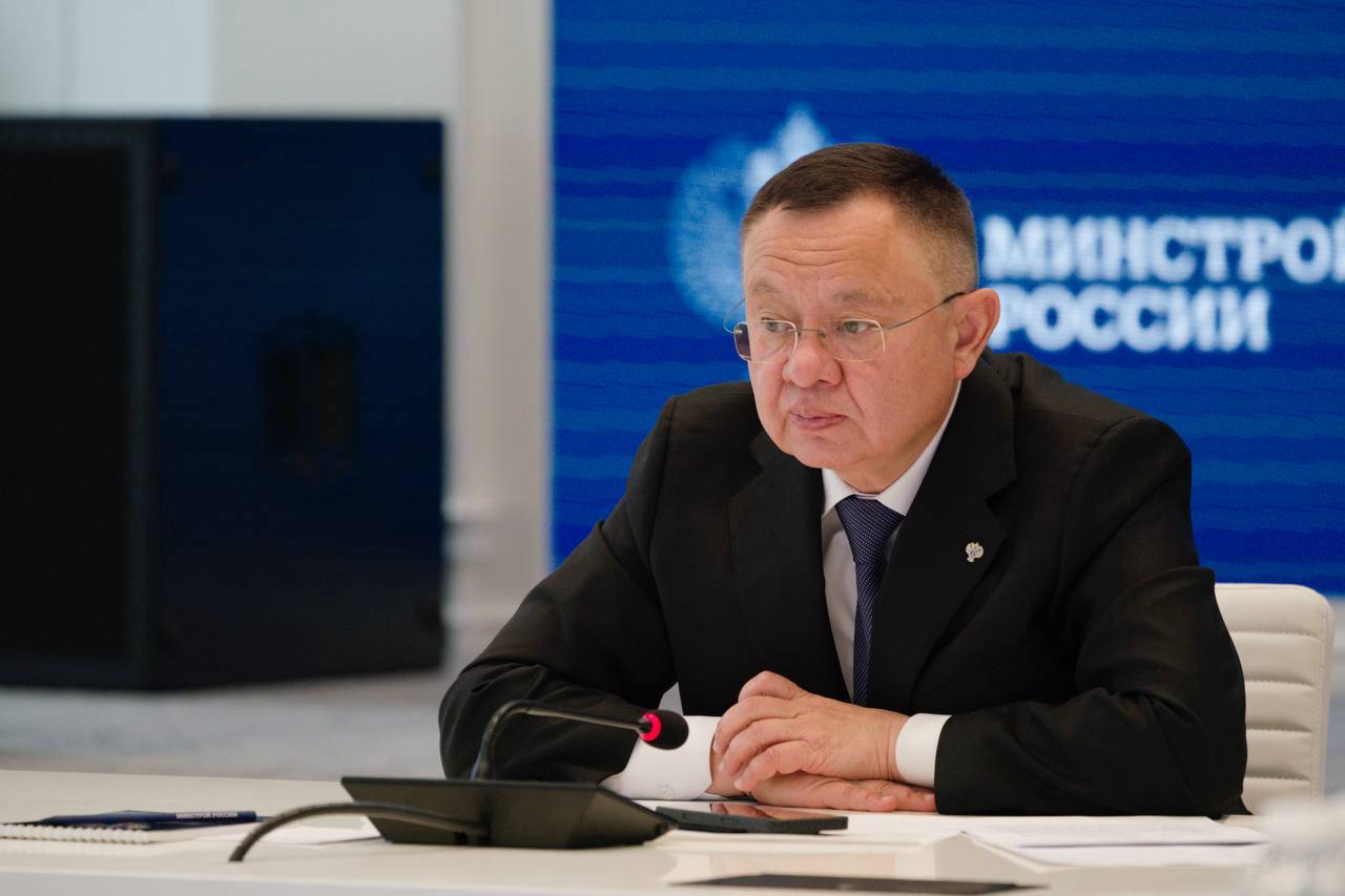 Глава Минстроя России Ирек Файзуллин провел совещание по реконструкции объектов портовой инфраструктуры Сахалина Глава Минстроя России Ирек Файзуллин провел совещание по реконструкции объектов портовой инфраструктуры Сахалина