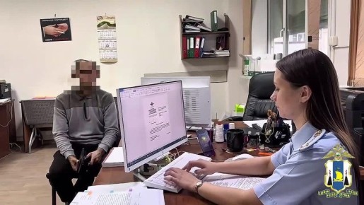 На Сахалине таксист, ошибочно заехавший на служебную парковку полиции, оказался нелегальным мигрантом