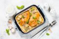 Запеченная куриная грудка с грибами и сыром