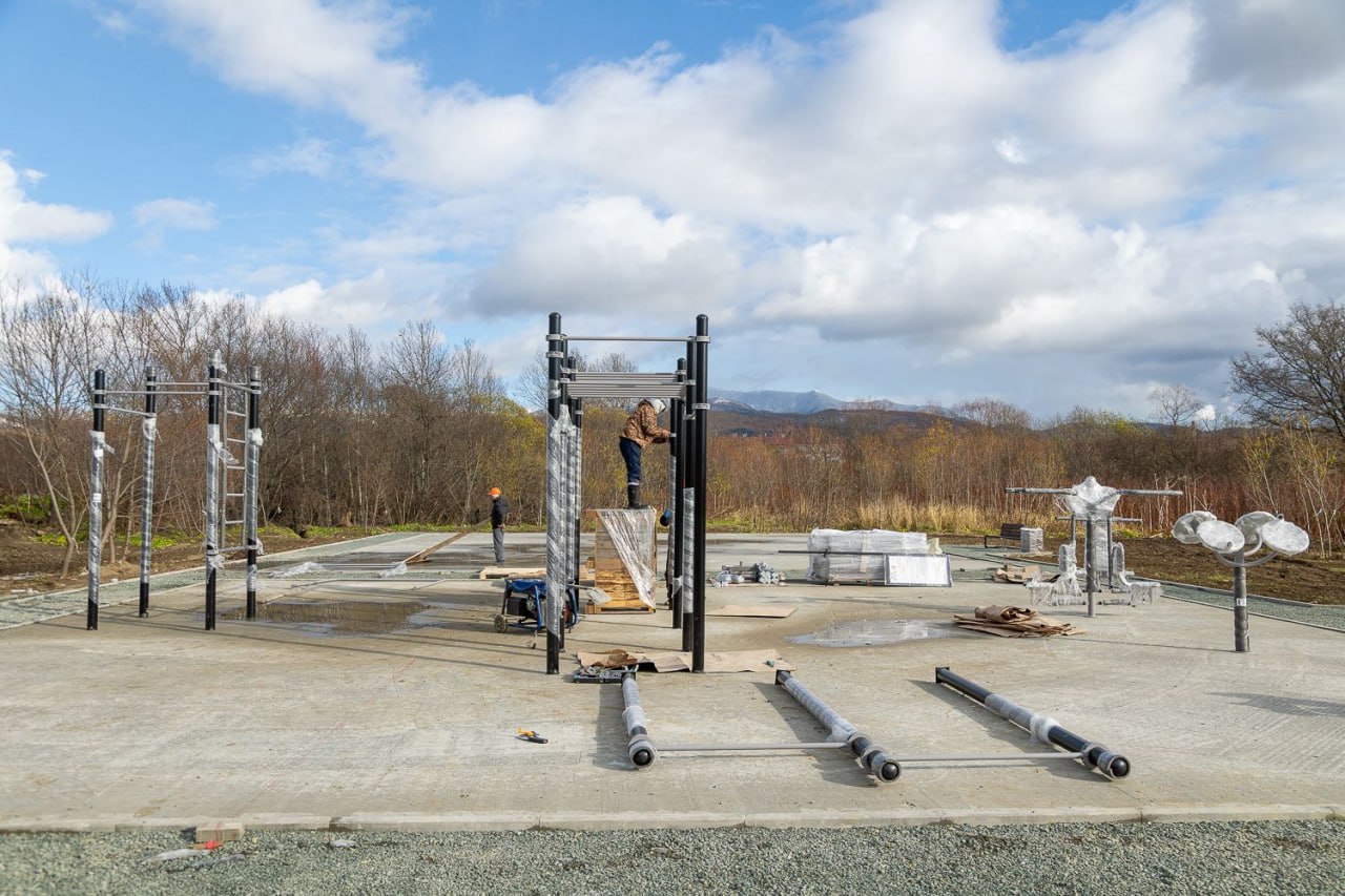 Сергей Надсадин: Сегодня вместе с губернатором Валерием Лимаренко работали в Луговом Сергей Надсадин: Сегодня вместе с губернатором Валерием Лимаренко работали в Луговом