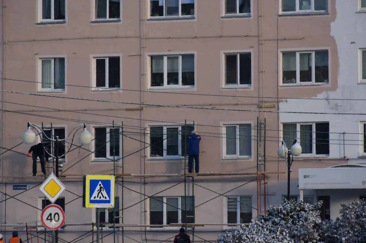 Углегорск преображается: в районе продолжается работа над единым дизайн кодом Углегорск преображается: в районе продолжается работа над единым дизайн кодом