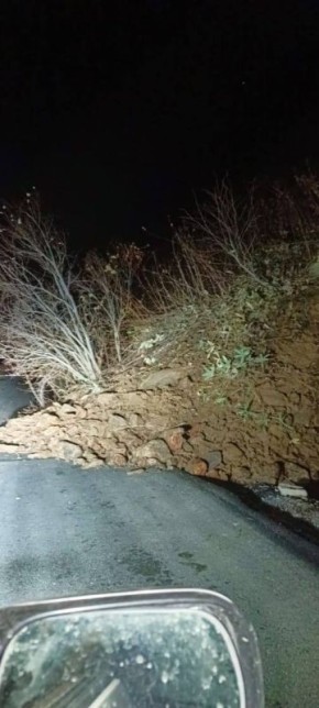 Небольшой сель сошел сегодня вечером на дорогу в Невельском районе