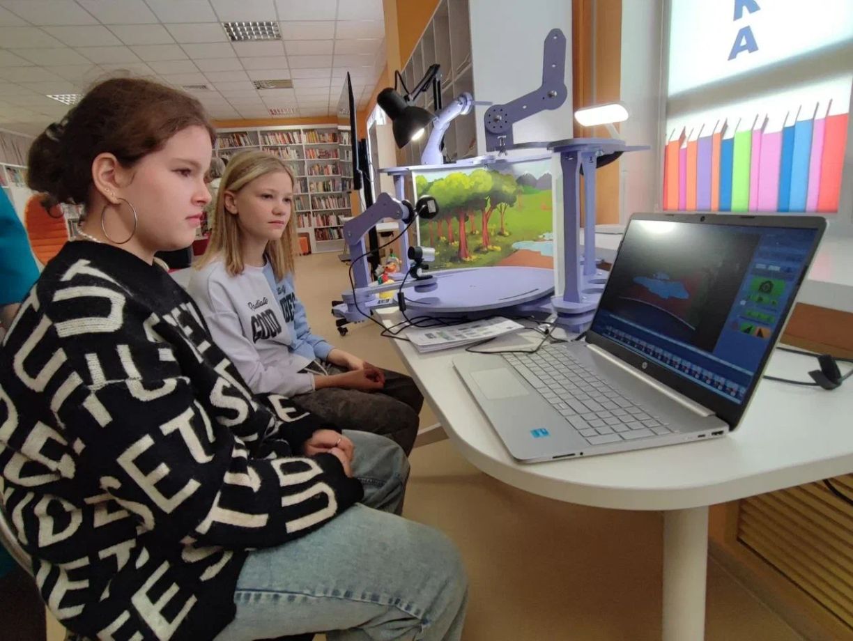 Библиотеки Сахалинской области - уже давно не тихие залы с книжными полками, а яркие, технологичные и уютные пространства Библиотеки Сахалинской области - уже давно не тихие залы с книжными полками, а яркие, технологичные и уютные пространства