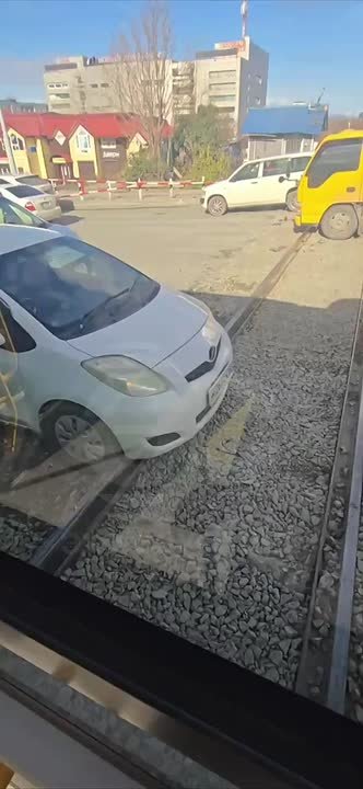 Для переезда через этот переезд в областном центре только клиренс имеет значения