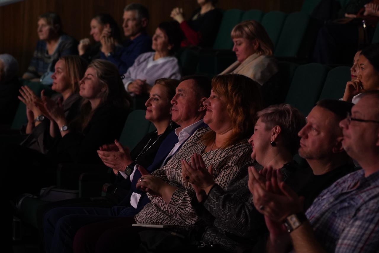 Юбилейный вечер проекта «Поющий музей» состоялся в Южно-Сахалинске Юбилейный вечер проекта «Поющий музей» состоялся в Южно-Сахалинске