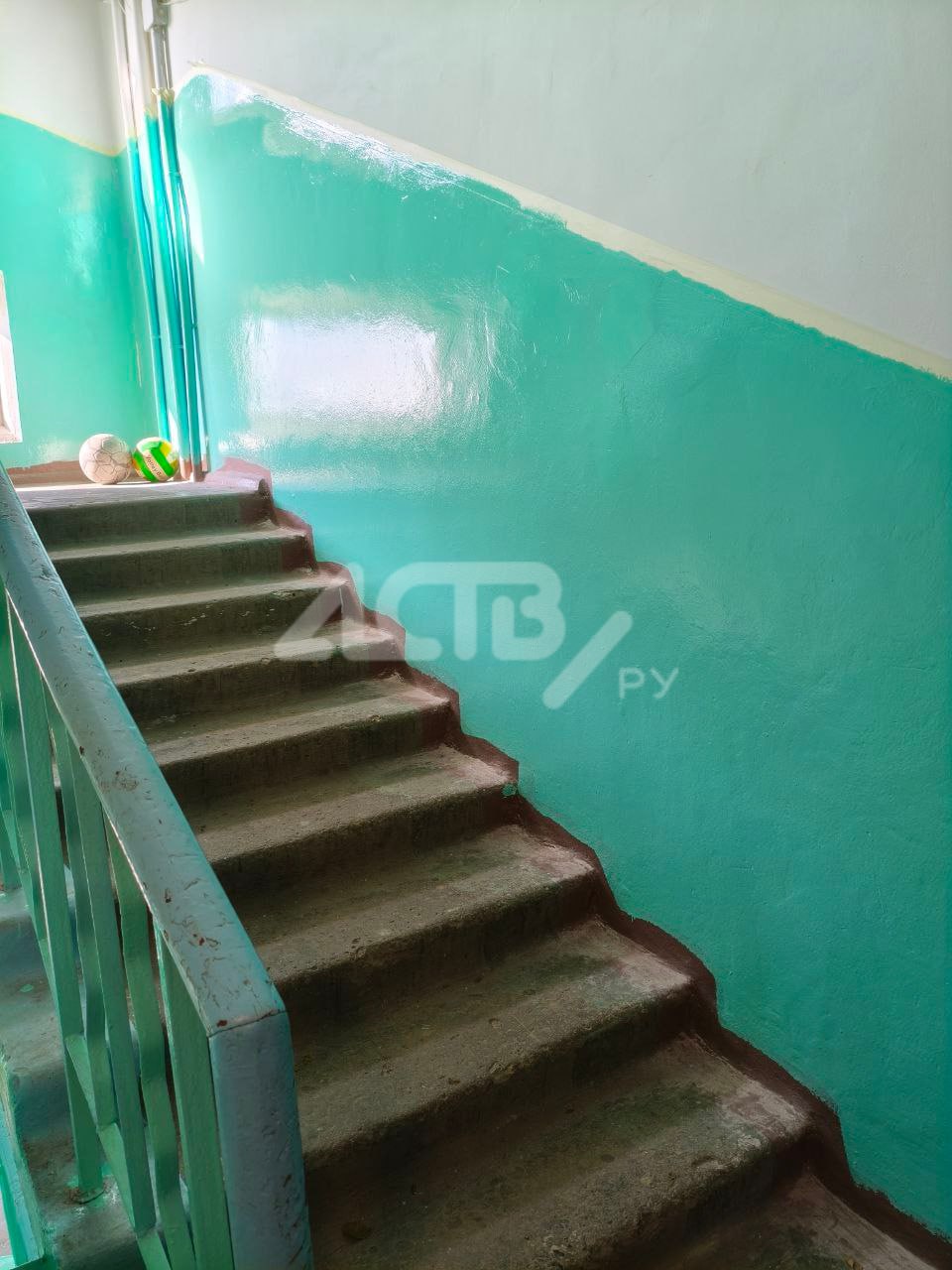 #аствпишут о "вонючем" ремонте подъезда многоквартирного дома в Южно-Сахалинске #аствпишут о "вонючем" ремонте подъезда многоквартирного дома в Южно-Сахалинске