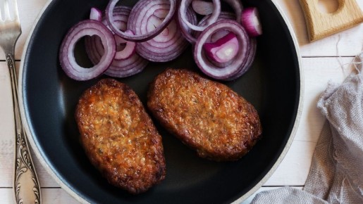 Такие котлеты точно не развалятся: секрет до смешного прост