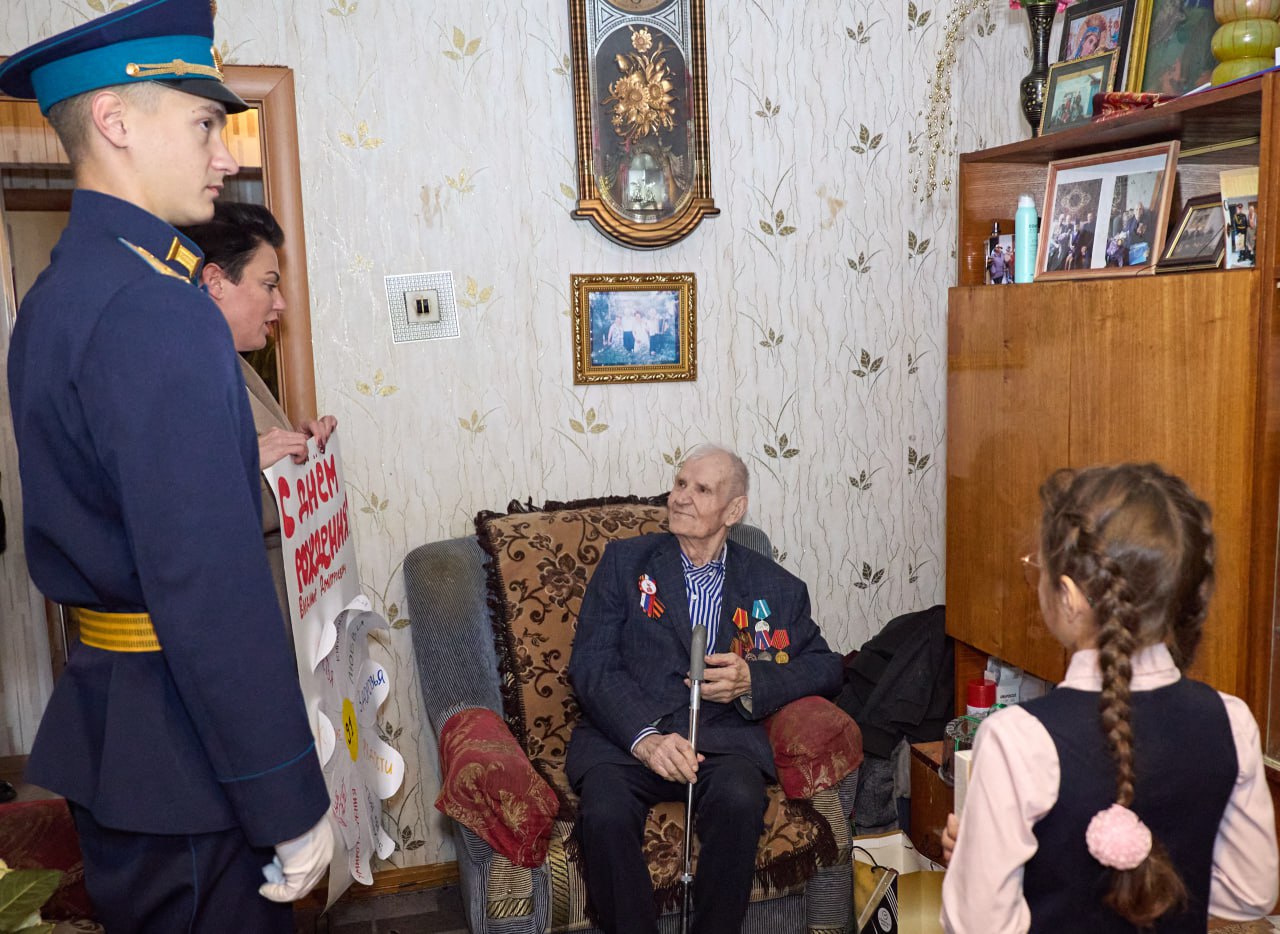 Сахалинский участник трудового фронта отметил 91-летие Сахалинский участник трудового фронта отметил 91-летие