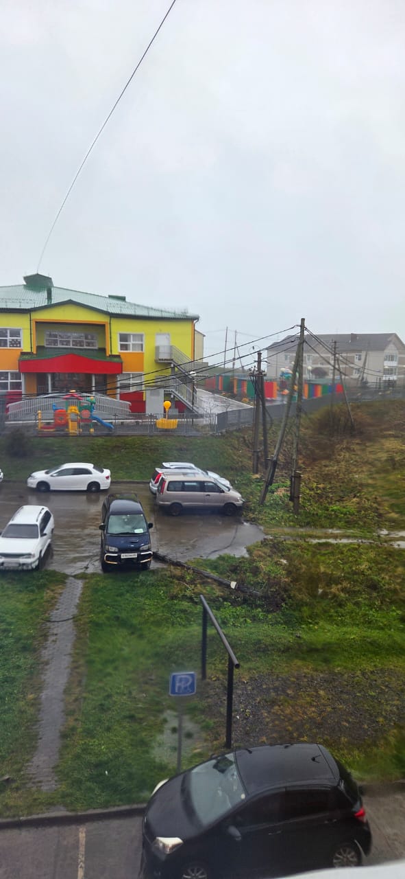 Сильный циклон разыгрался на Кунашире Сильный циклон разыгрался на Кунашире