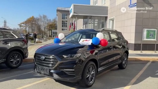 Валерий Лимаренко вручил сахалинским ветеранам СВО ключи от автомобилей