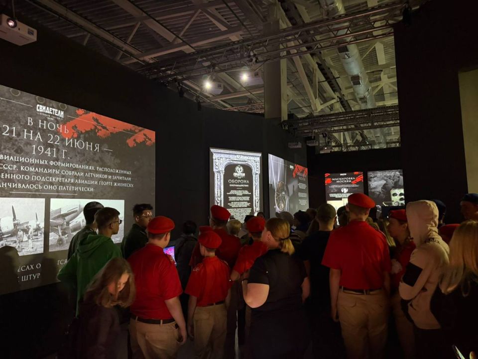 Рассмотреть парадный мундир Иосифа Сталина, который был пошит для участия в Параде Победы 24 июня 1945 года, смогут посетители выставки «Свидетели Великой Победы» Рассмотреть парадный мундир Иосифа Сталина, который был пошит для участия в Параде Победы 24 июня 1945 года, смогут посетители выставки «Свидетели Великой Победы»