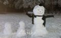 Первые снеговички шлют привет сахалинцам и курильчанам из Долинска