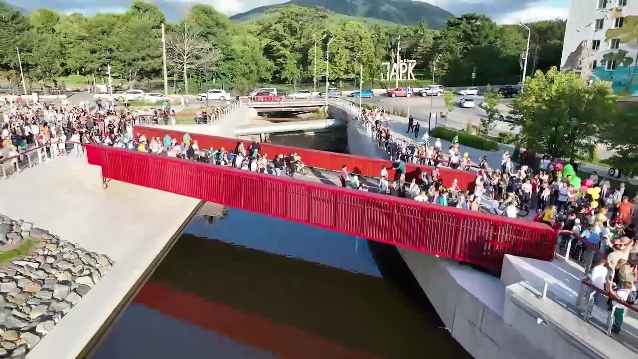 Сергей Надсадин: Дорогие южносахалинцы! Поздравляю вас с Днём народного единства!