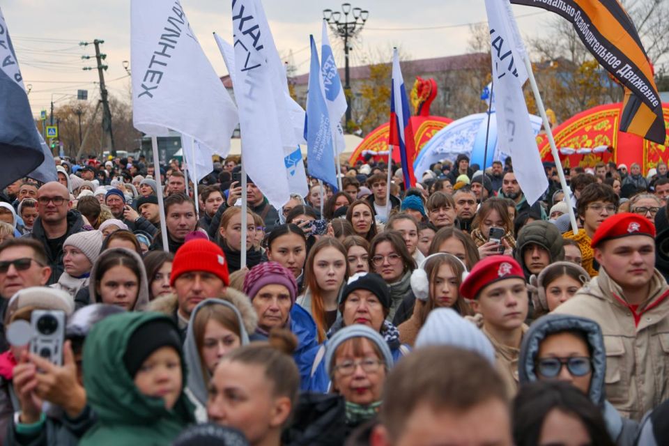На Сахалине и Курилах отпраздновали День народного единства На Сахалине и Курилах отпраздновали День народного единства