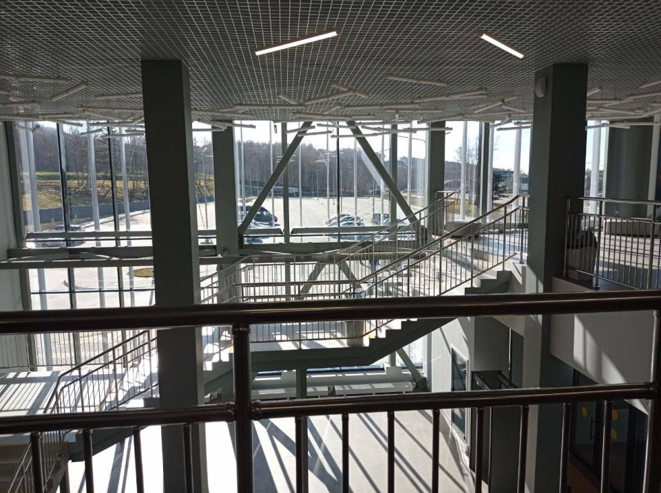 Областные депутаты оценили новый легкоатлетический манеж в Южно-Сахалинске Областные депутаты оценили новый легкоатлетический манеж в Южно-Сахалинске