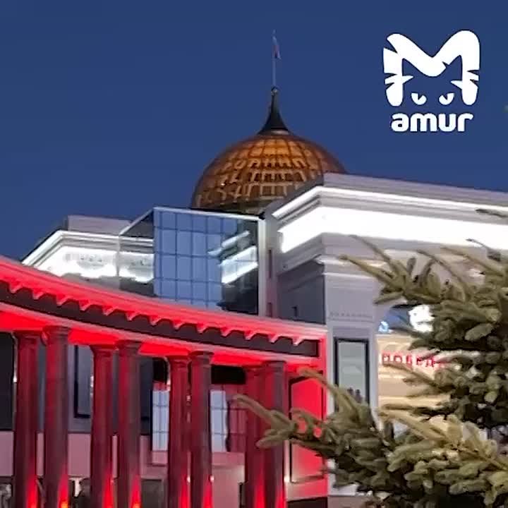 Самое яркое суперлуние года освещает Дальний Восток