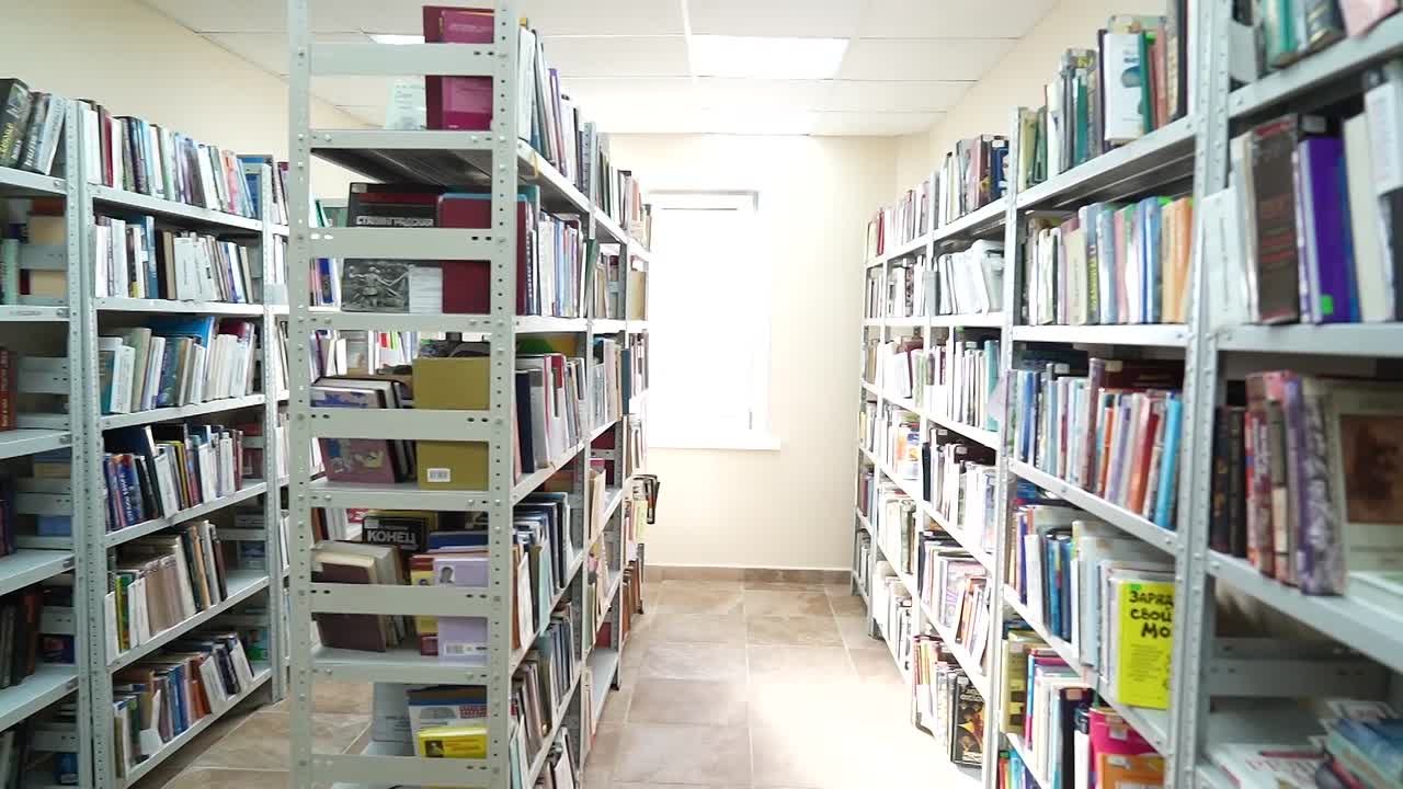 В библиотеке «Книжный квартал», расположенной в 14 микрорайоне областного центра, закончили капитальный ремонт