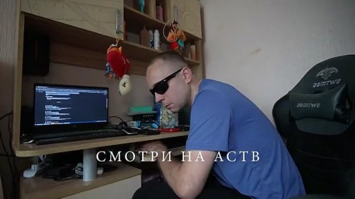 В новом выпуске проекта "По соседству" — потрясающий герой