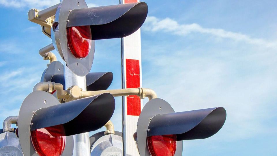 Проезд по ж/д переезду ограничат в Южно-Сахалинске