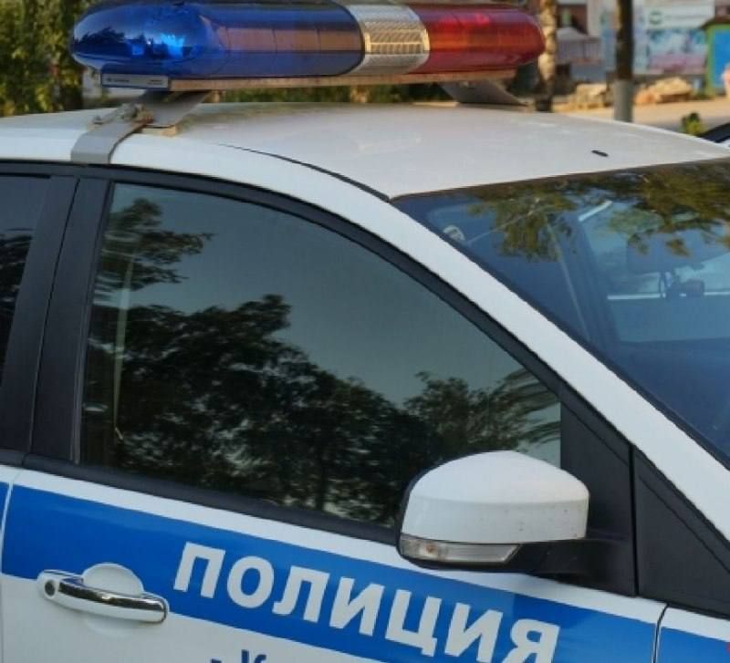 Полицейские в Южно-Сахалинске задержали подозреваемую в грабеже