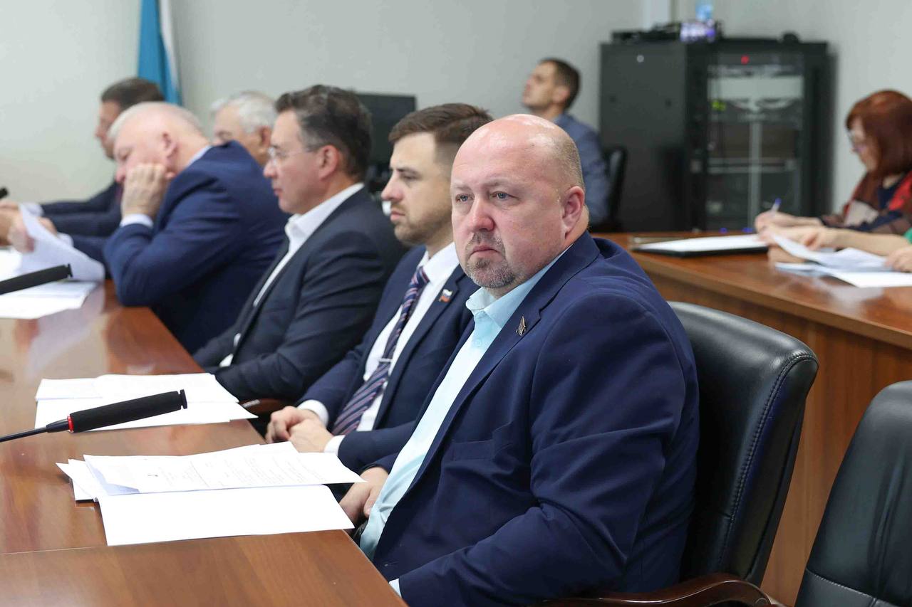 Региональный парламент начал работу над бюджетом Сахалинской области на 2026–2028 годы Региональный парламент начал работу над бюджетом Сахалинской области на 2026–2028 годы