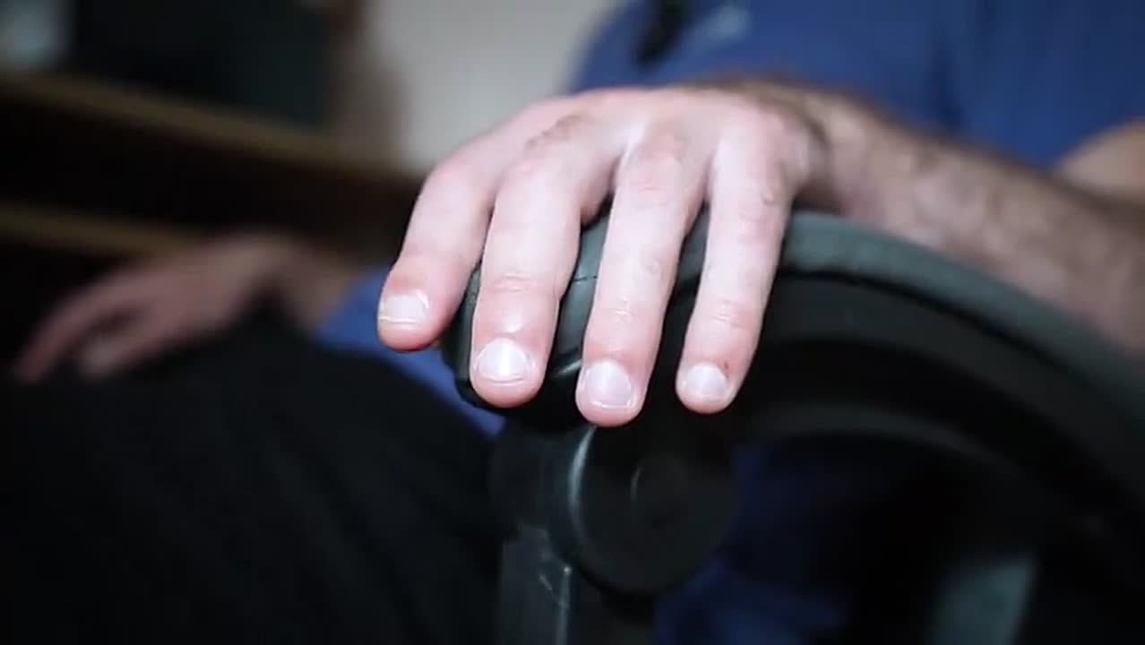 Незрячий сахалинец улучшает телефоны для людей со схожим недугом