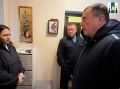 В ходе рабочей поездки в Южно-Курильский район губернатор Валерий Лимаренко оценил ход работ по восстановлению жилого фонда, пострадавшего во время циклона 1 ноября