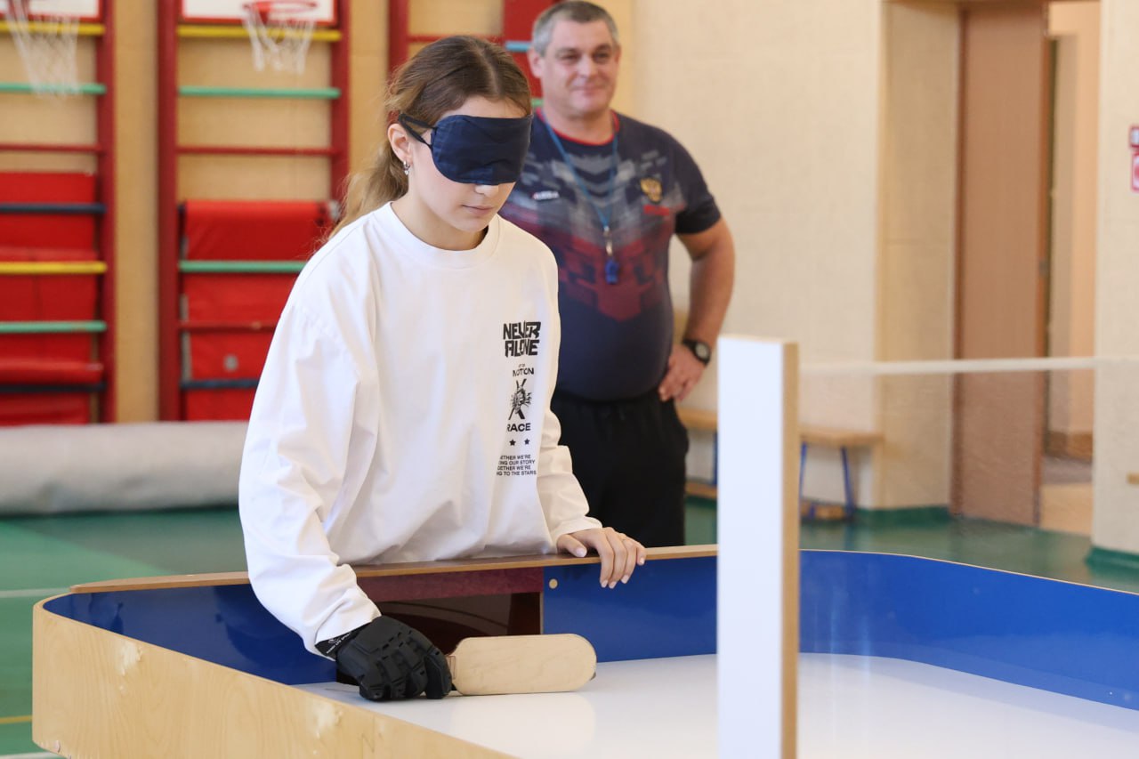 Спорт объединяет!. В честь Дня народного единства Спортивная школа «Кристалл» посетила Коррекционную школу «Надежда», где прошло особенное спортивное мероприятие Спорт объединяет!. В честь Дня народного единства Спортивная школа «Кристалл» посетила Коррекционную школу «Надежда», где прошло особенное спортивное мероприятие