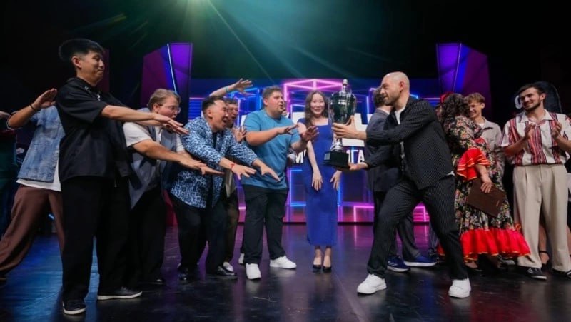 Команда «Сделано на Сахалине» впервые в истории региона выиграла финал Премьер-лиги КВН