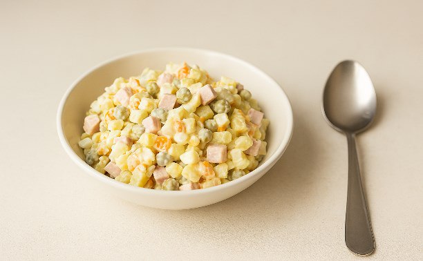 В Госдуме предложили запретить готовку еды в супермаркетах