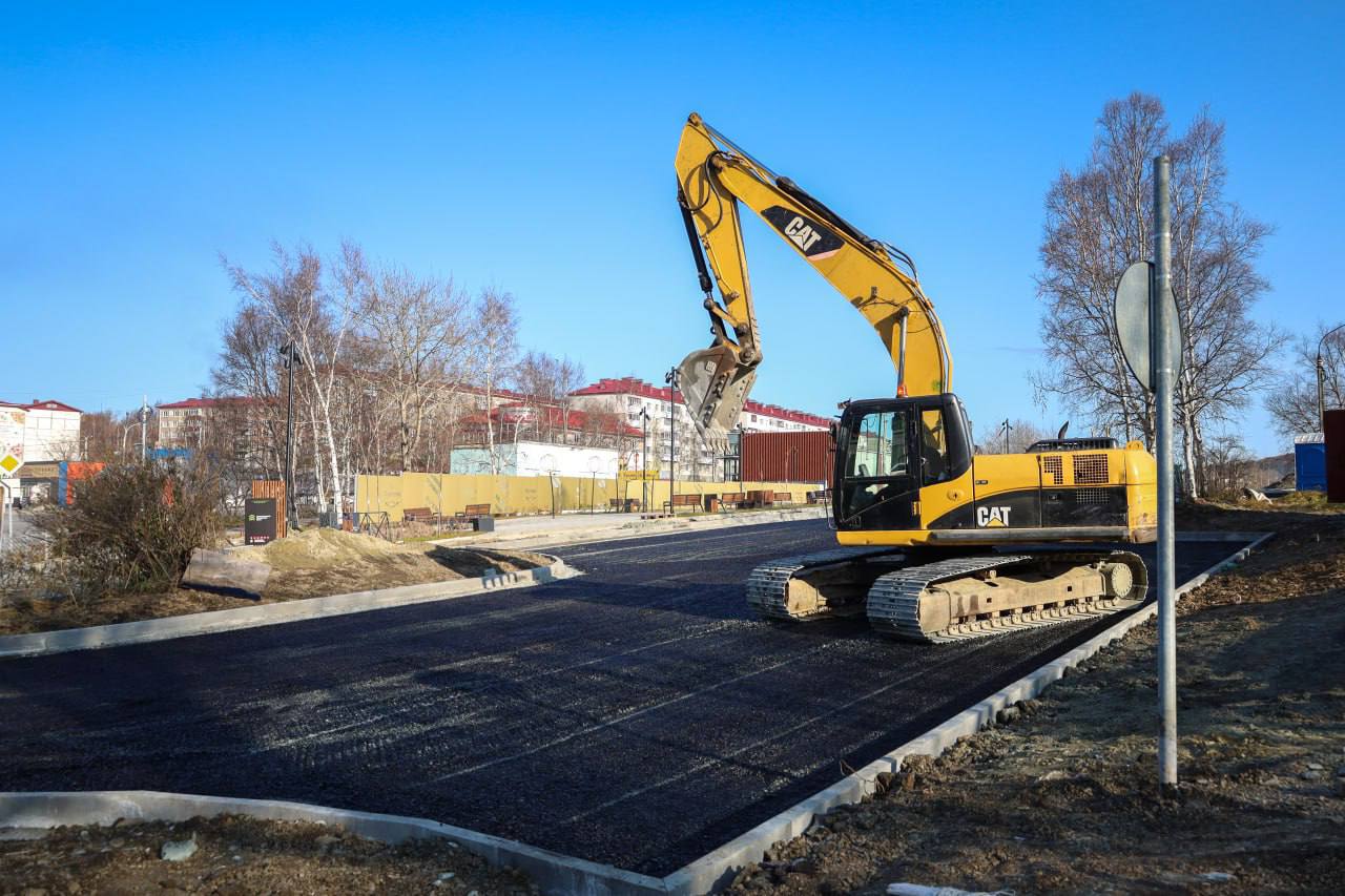 Улицу Овражную преображают в Корсакове Улицу Овражную преображают в Корсакове