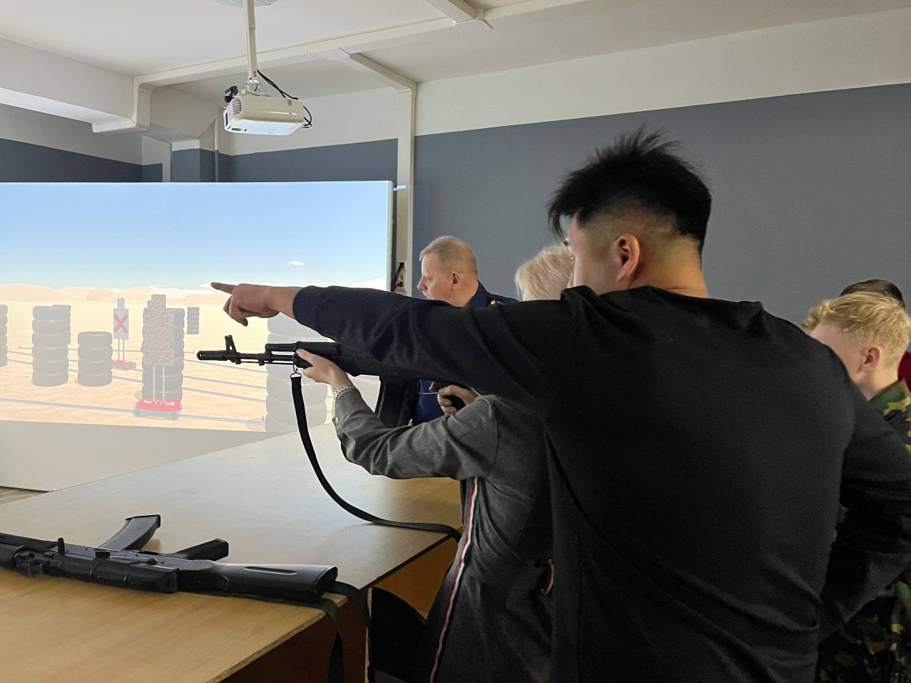 В ЮжноСахалинске прошли соревнования «Урок высокой точности» для семей участников СВО В ЮжноСахалинске прошли соревнования «Урок высокой точности» для семей участников СВО