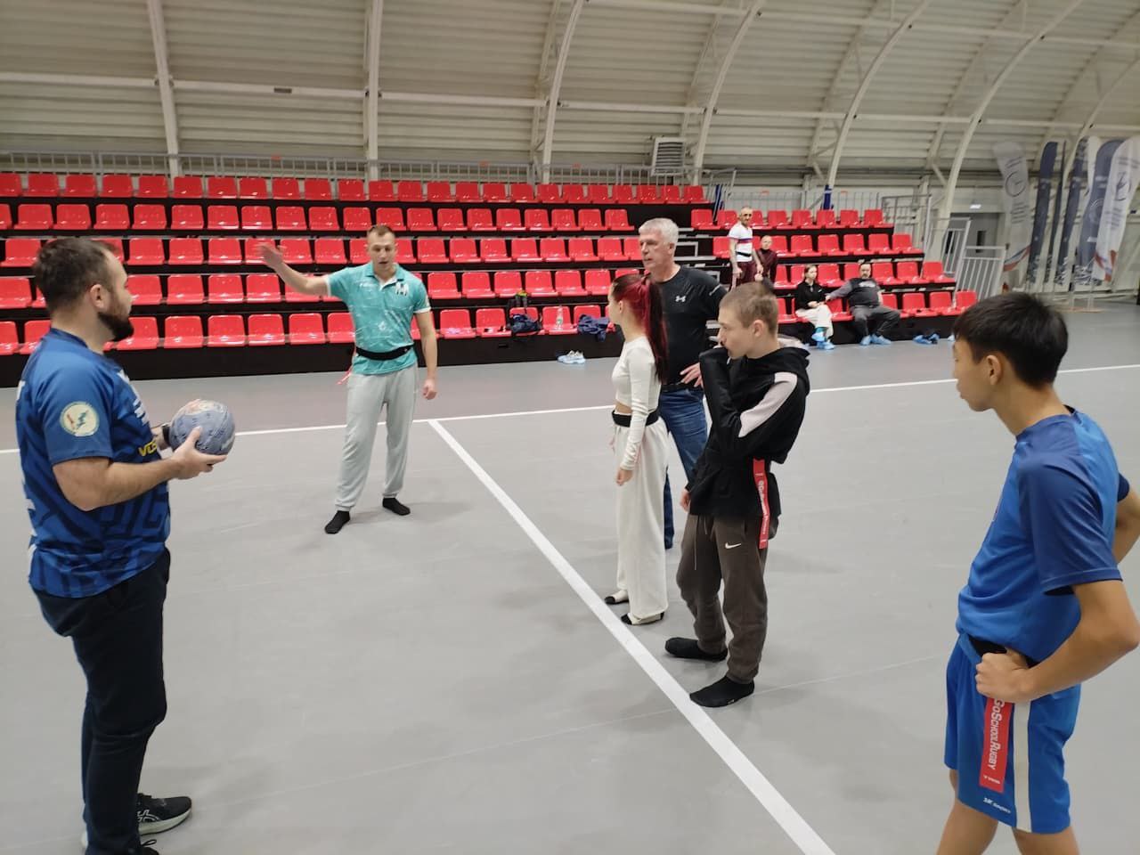 Юные сахалинцы познакомились с рэгби Юные сахалинцы познакомились с рэгби