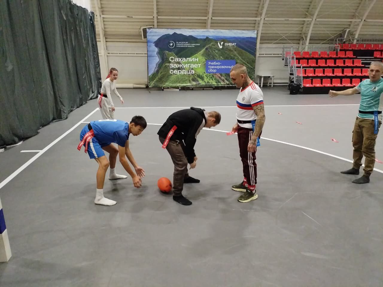 Юные сахалинцы познакомились с рэгби Юные сахалинцы познакомились с рэгби