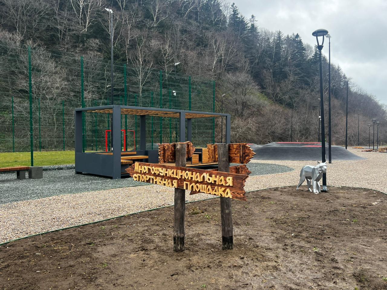 Променад, скейт-парк, мангалы: два красивых парка готовятся к сдаче на Сахалине Променад, скейт-парк, мангалы: два красивых парка готовятся к сдаче на Сахалине