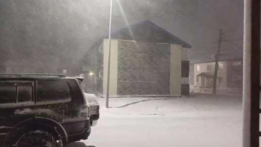 Циклон продолжает бушевать в Северо-Курильске