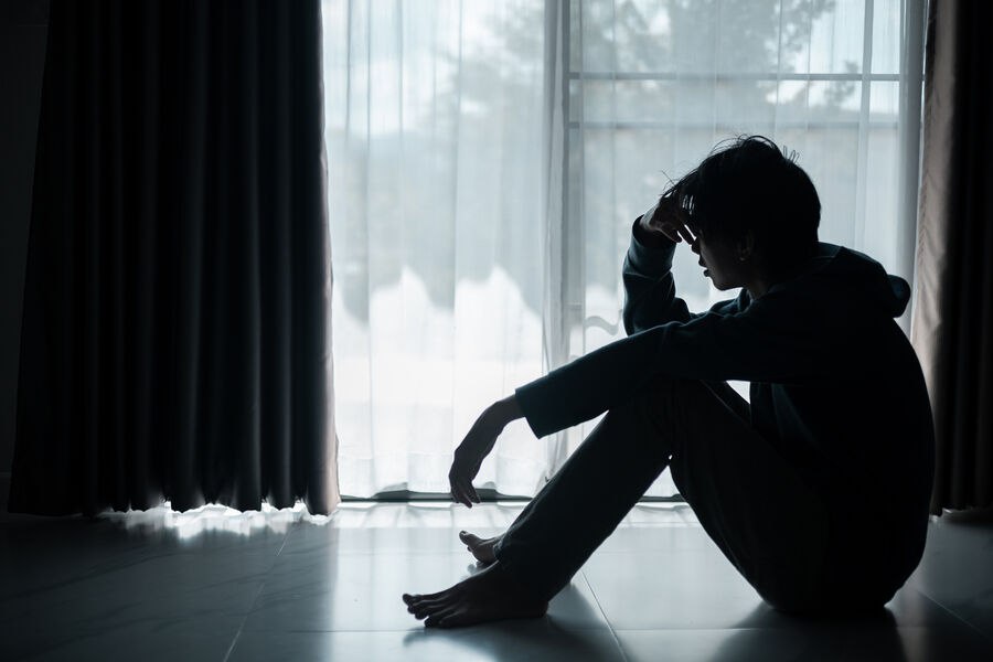 64-летний охинец вынес из чужой квартиры двухспальную кровать, пару телевизоров, детские санки и другое имущество