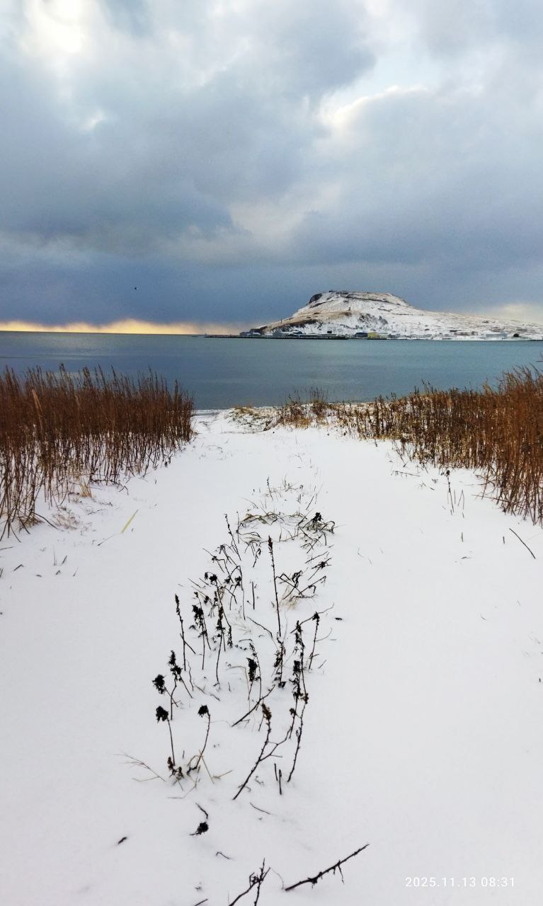 Северо-Курильск сегодня проснулся в снегу Северо-Курильск сегодня проснулся в снегу