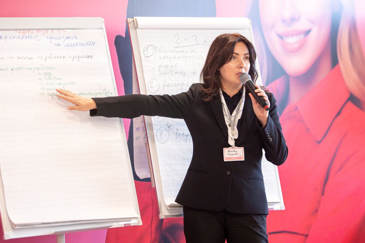 На Сахалине провели проектную сессию «Девушки рулят» На Сахалине провели проектную сессию «Девушки рулят»