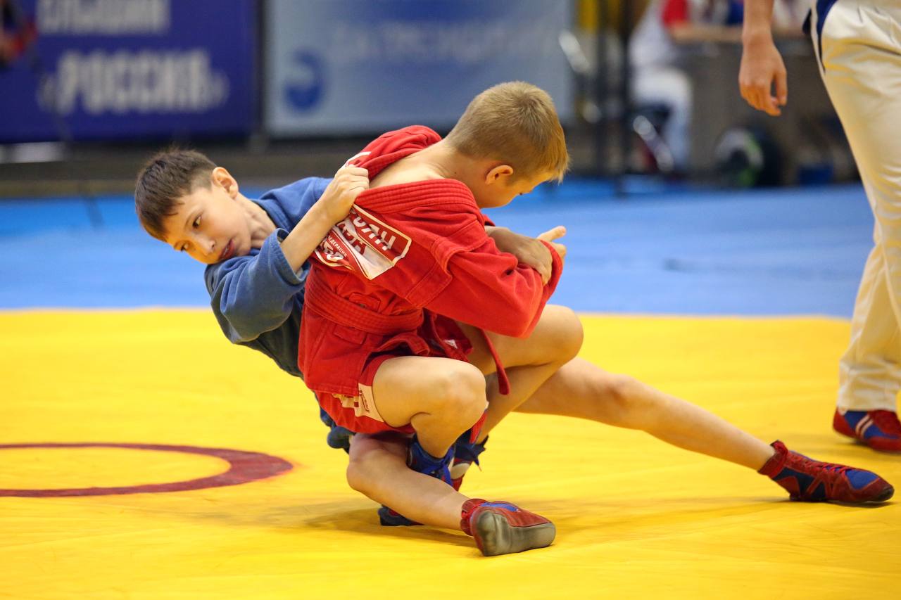 Сахалинцев приглашают на Всероссийский день самбо